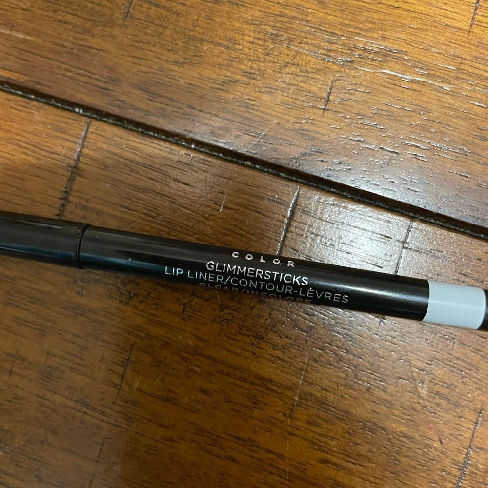Avon True Color Glimmersticks Lip Liner in Clear